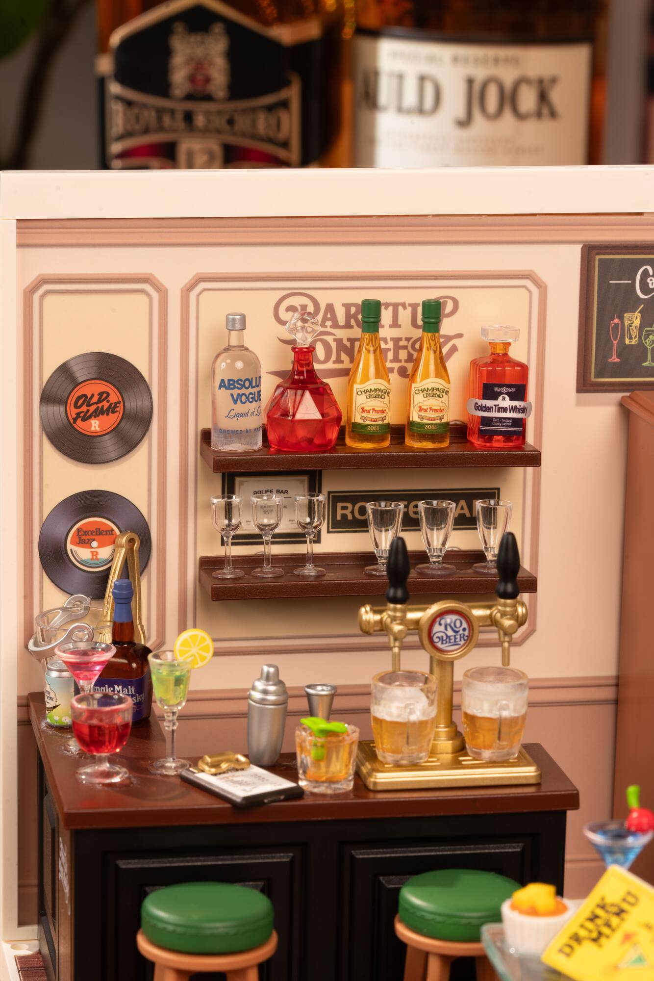 Rolife® Super Creator Leisurely Cheers Bar DIY Miniature Kit